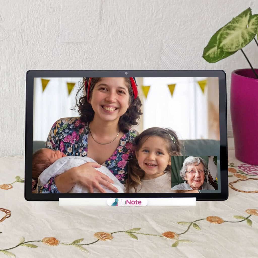 Cadeau tablette visio facile grand-parents